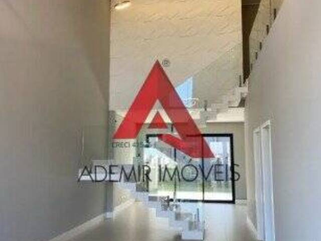 #23 - Casa para Venda em São José dos Campos - SP