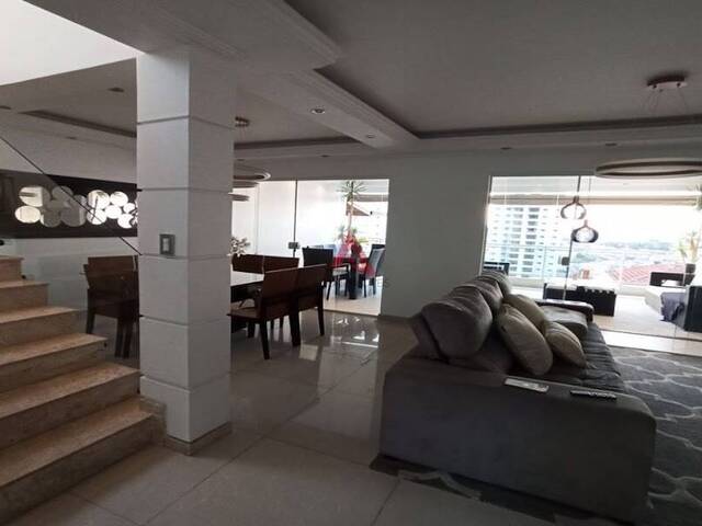 #24 - Casa para Venda em São José dos Campos - SP