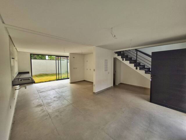 Casa para Venda em São José dos Campos - 5