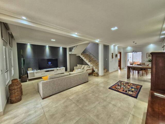 Casa para Venda em São José dos Campos - 5