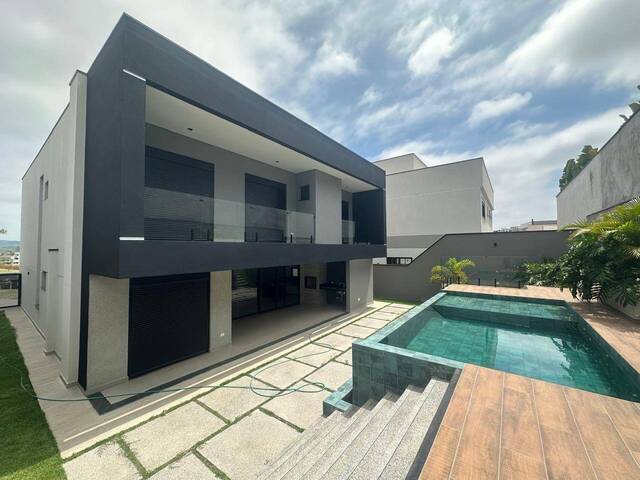 #47 - Casa para Venda em São José dos Campos - SP